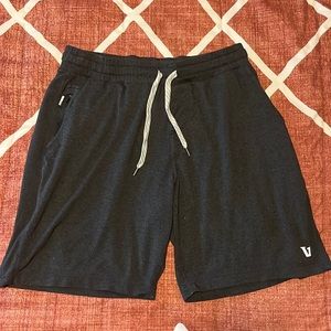 Men’s Vuori Ponto Shorts - Size M (32) - Charcoal Heather